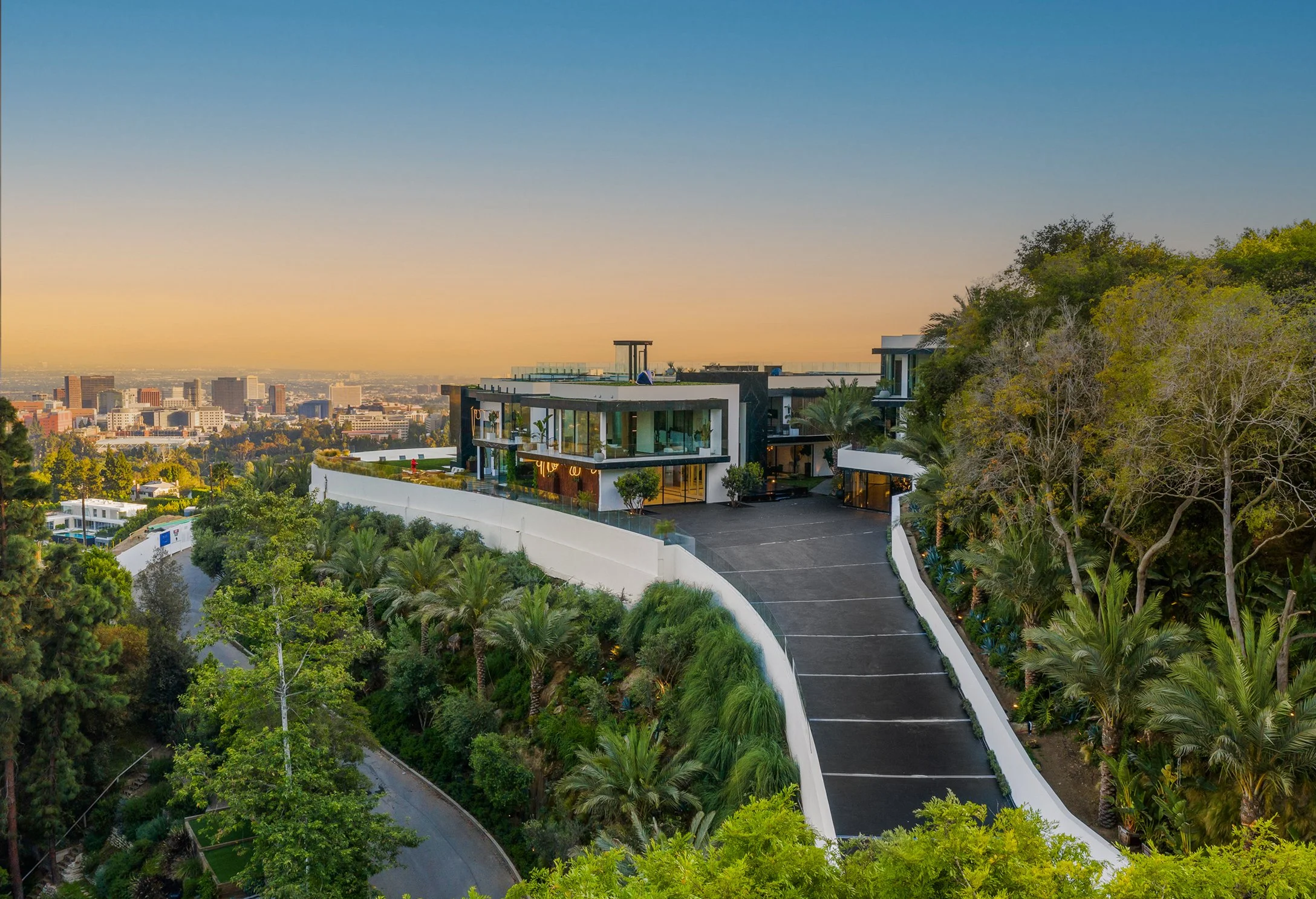 Luxury Architectural Photography — Joe Bryant Photographer — Aaron Kirman