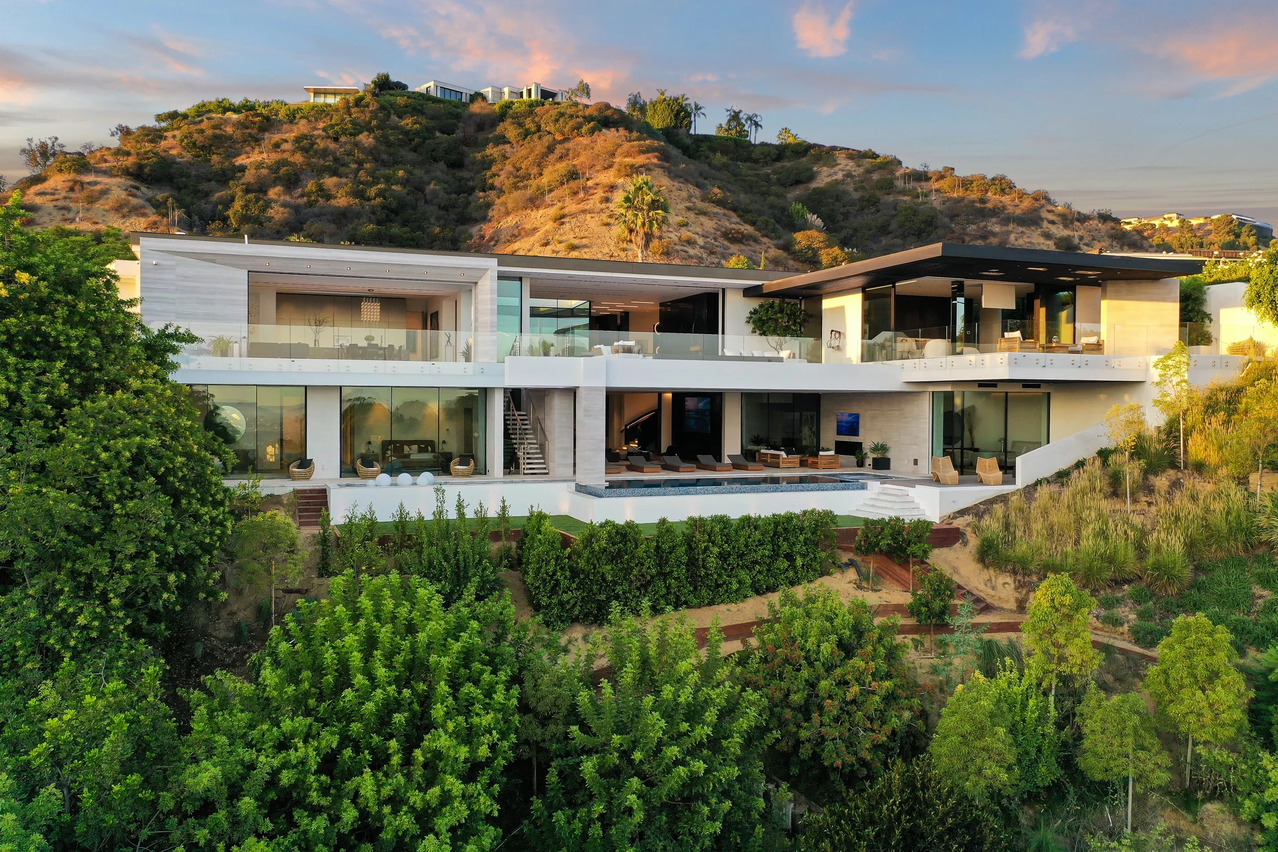 Luxury Architectural Photography — Joe Bryant Photographer — Michael Chen — Aaron Kirman — Luxford Group
