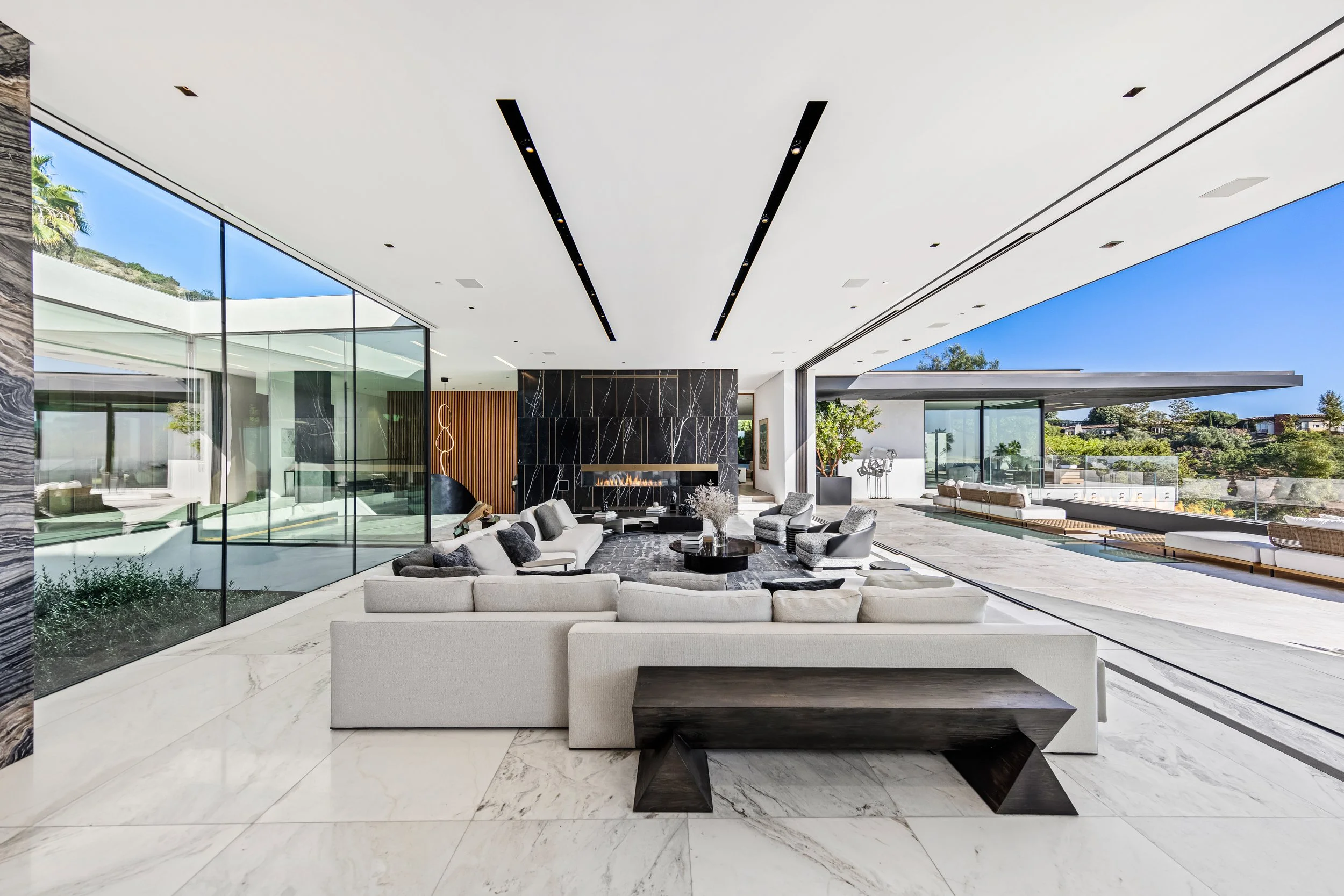 Luxury Interiors — Joe Bryant — Aaron Kirman Group — 1108 Wallace Ridge — Michael Chen — Luxford Group